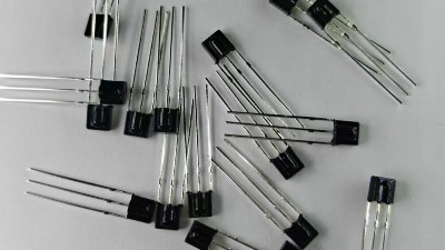 紅外接收頭怎么判斷正負(fù)極